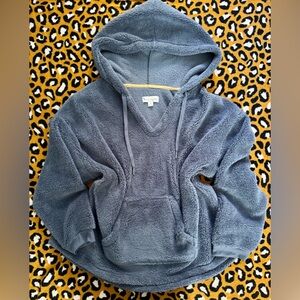 Koolaburra Cozy Gray Fleece Pullover